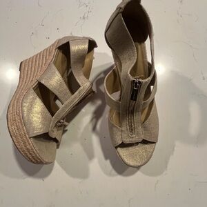 Michael Kors Berkley metallic wedge gold sandal 8.5